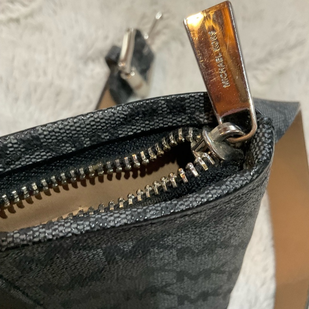Michael Kors Gray and Black MK Logo
Fanny Pack - Picture 5 of 5